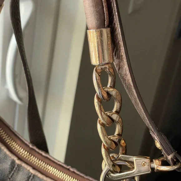 Michale Kor’s classic purse - Picture 4 of 5